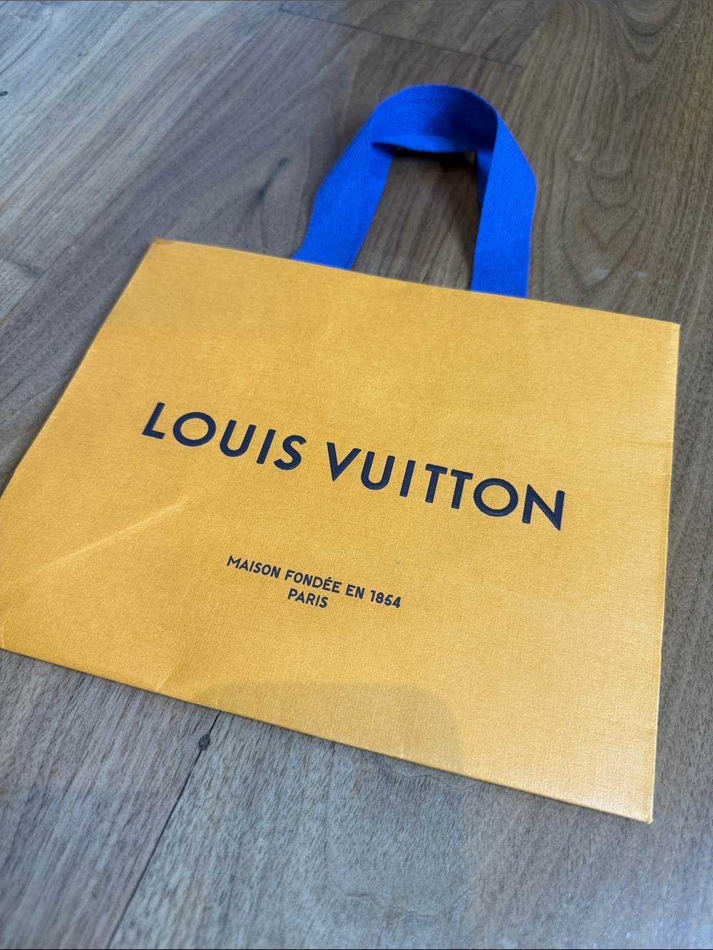 Small retail shopping bag